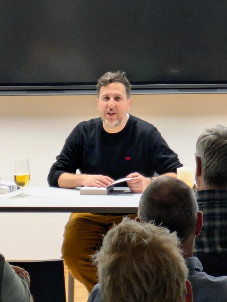 Der Autor Roman Klementovic