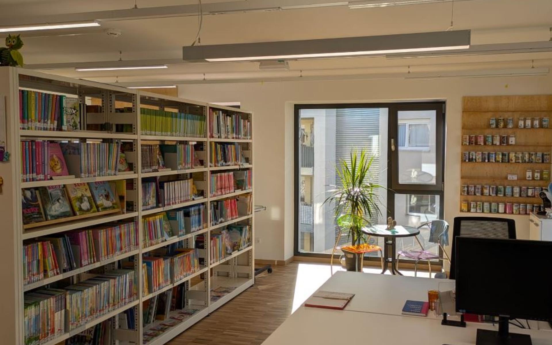 Unsere neue Bücherei